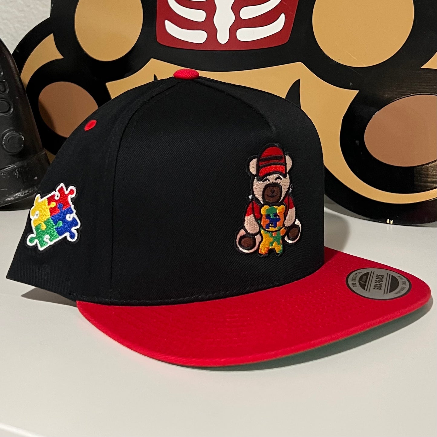 Los Red Toys Bear Hat Especial Edition (Autism)